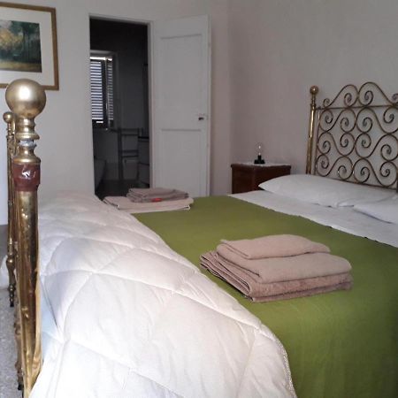 Residenza storica Volta della Morte Urbino Esterno foto