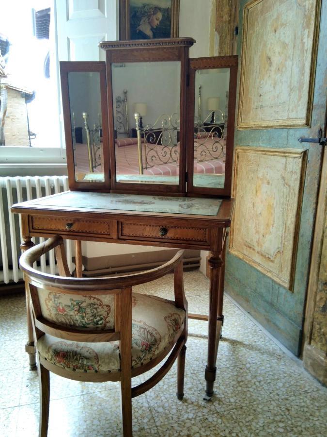 Residenza storica Volta della Morte Urbino Esterno foto