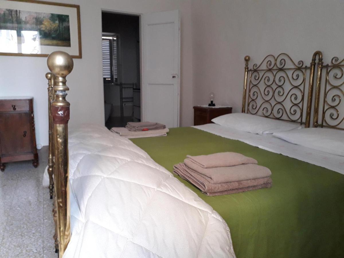Residenza storica Volta della Morte Urbino Esterno foto
