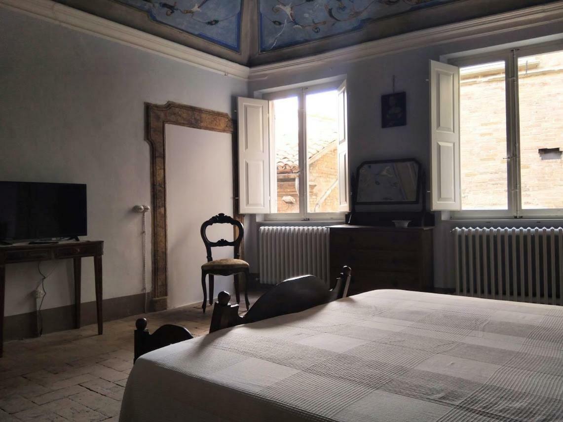 Residenza storica Volta della Morte Urbino Esterno foto